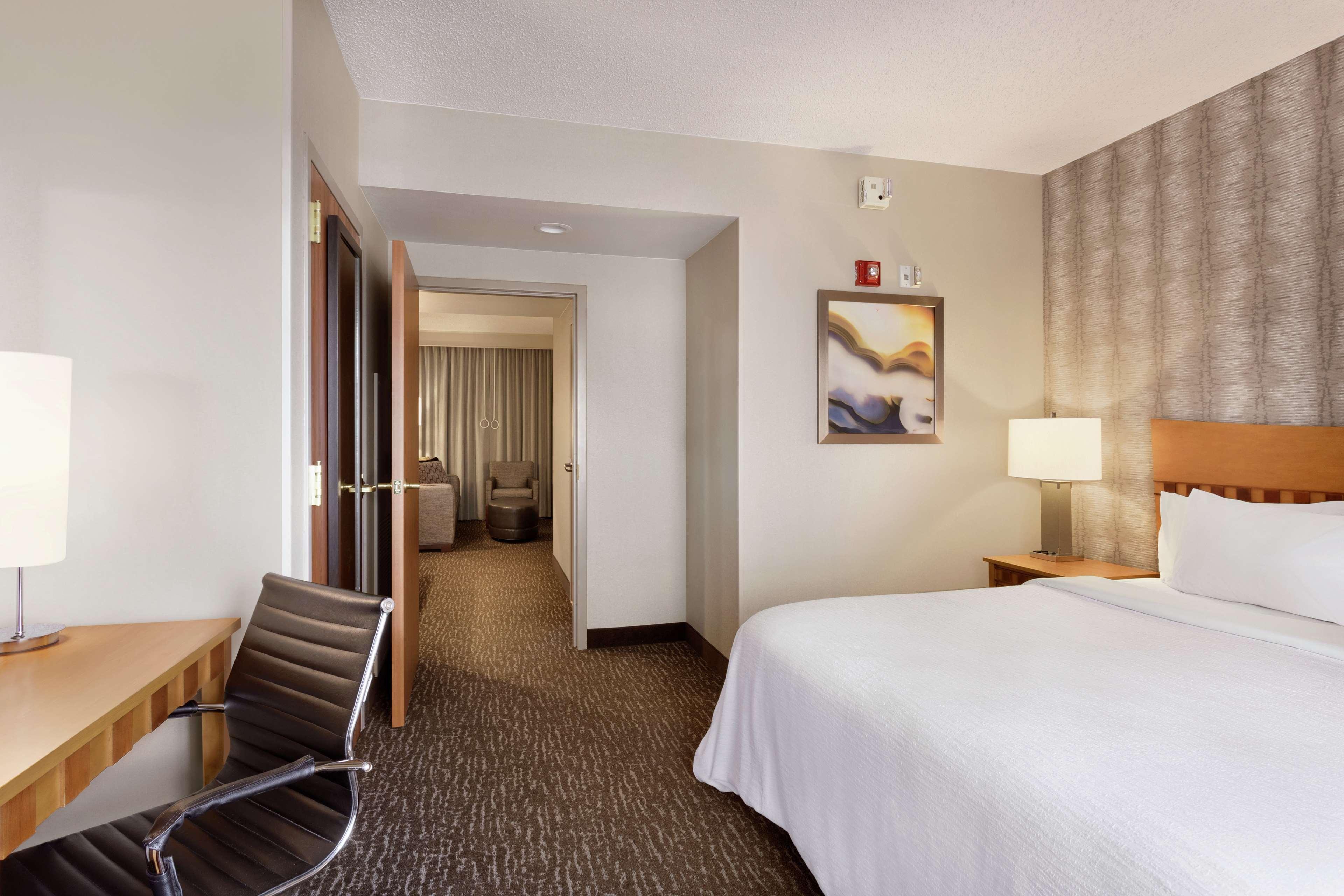 Embassy Suites Northwest Arkansas - Hotel, Spa & Convention Center Rogers Exterior foto