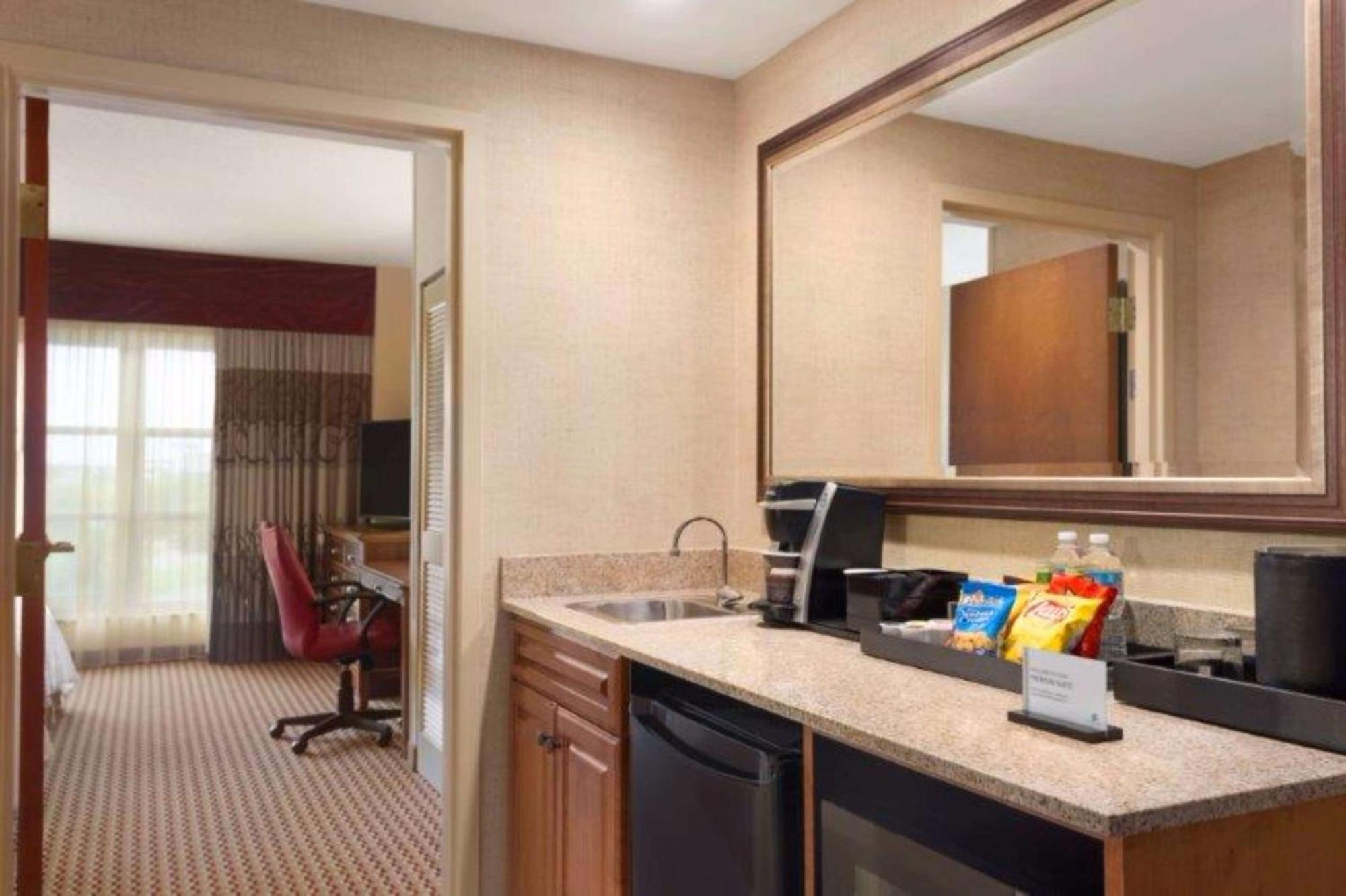 Embassy Suites Northwest Arkansas - Hotel, Spa & Convention Center Rogers Exterior foto